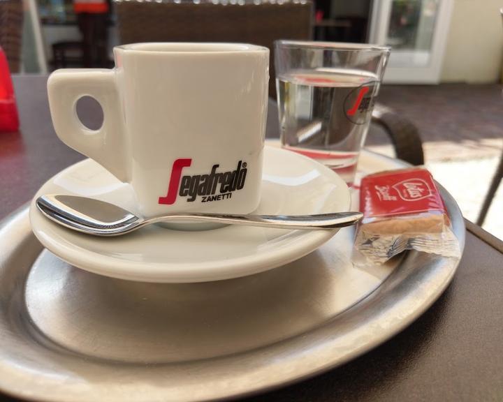 Italienisches Eiscafe bei Samanda